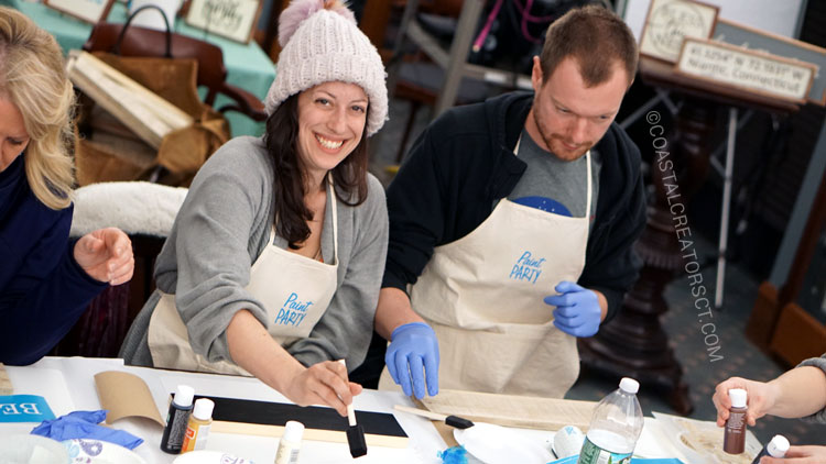 How to Host a Fun Wood Sign Making Party