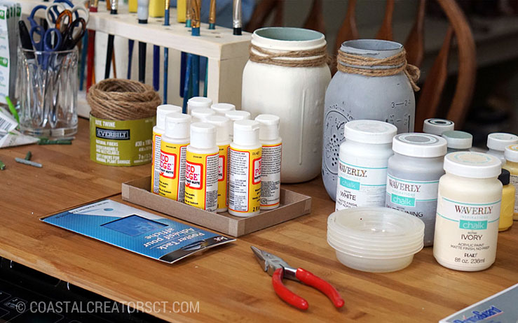 How to Chalk Paint Mason Jars