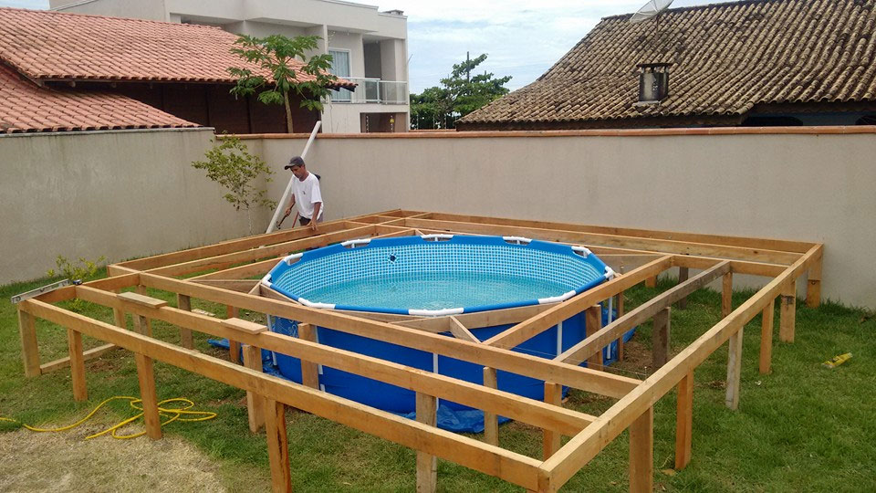 How to build a pool deck out of pallets