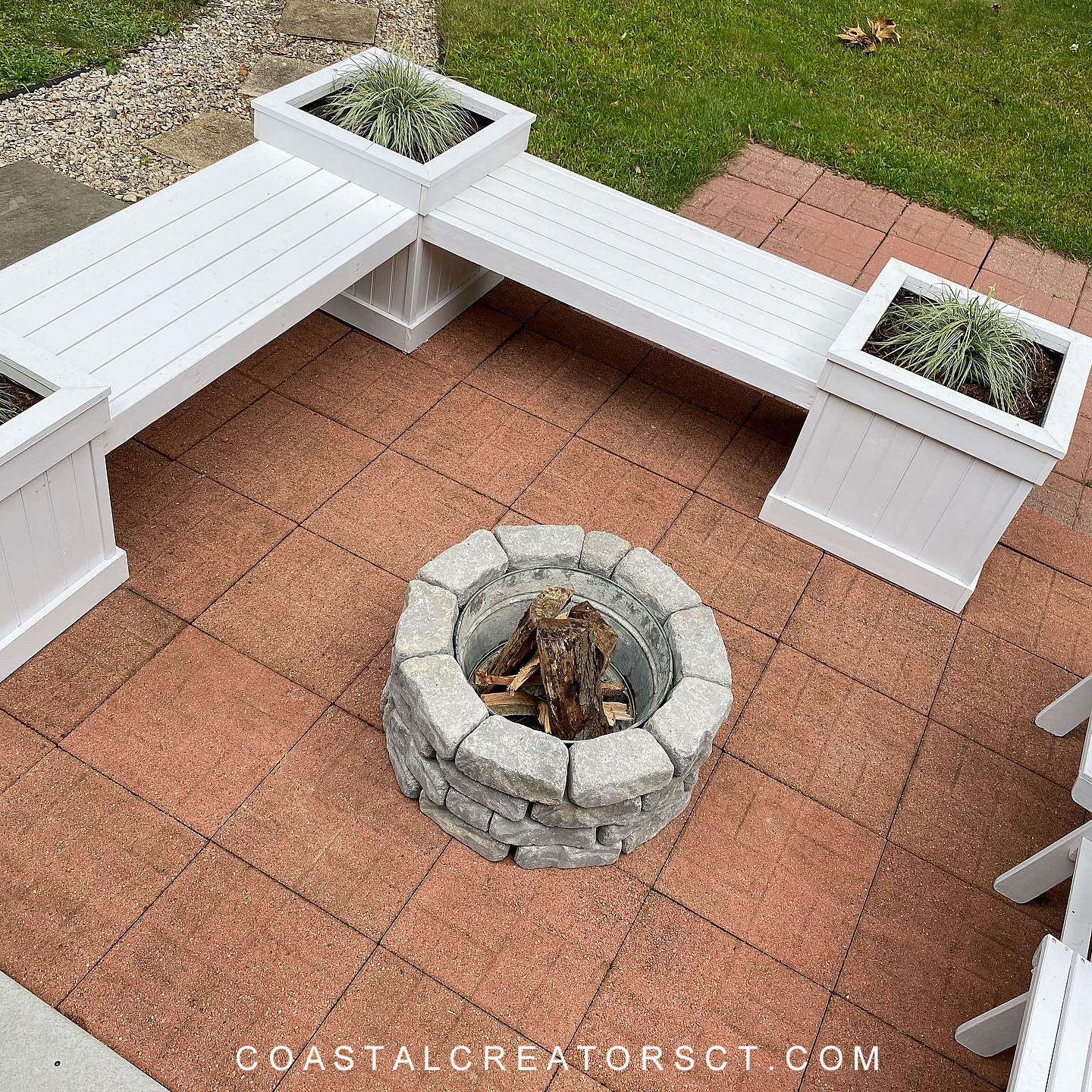 How to Build a Backyard Fire Pit in One Hour