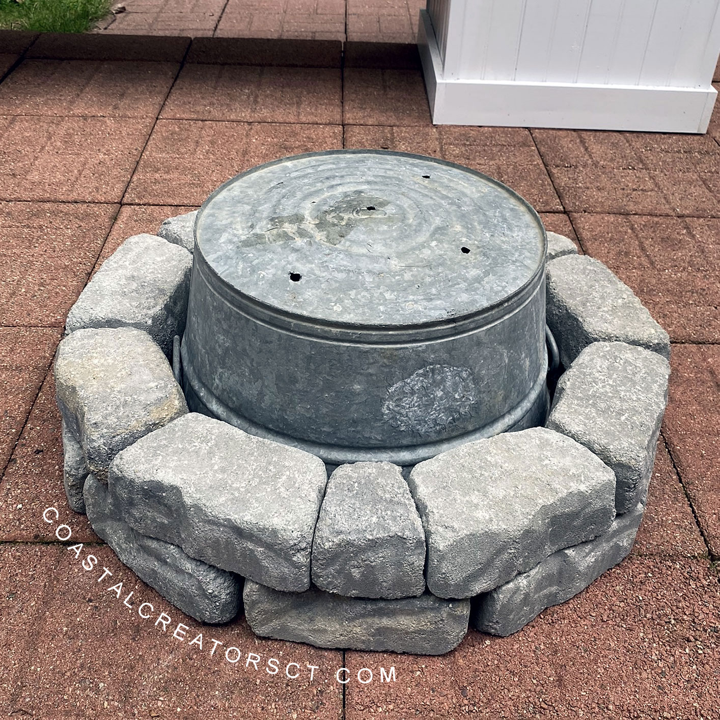 https://coastalcreatorsct.com/wp-content/uploads/2020/09/diy-firepit-in-an-hour7.jpg