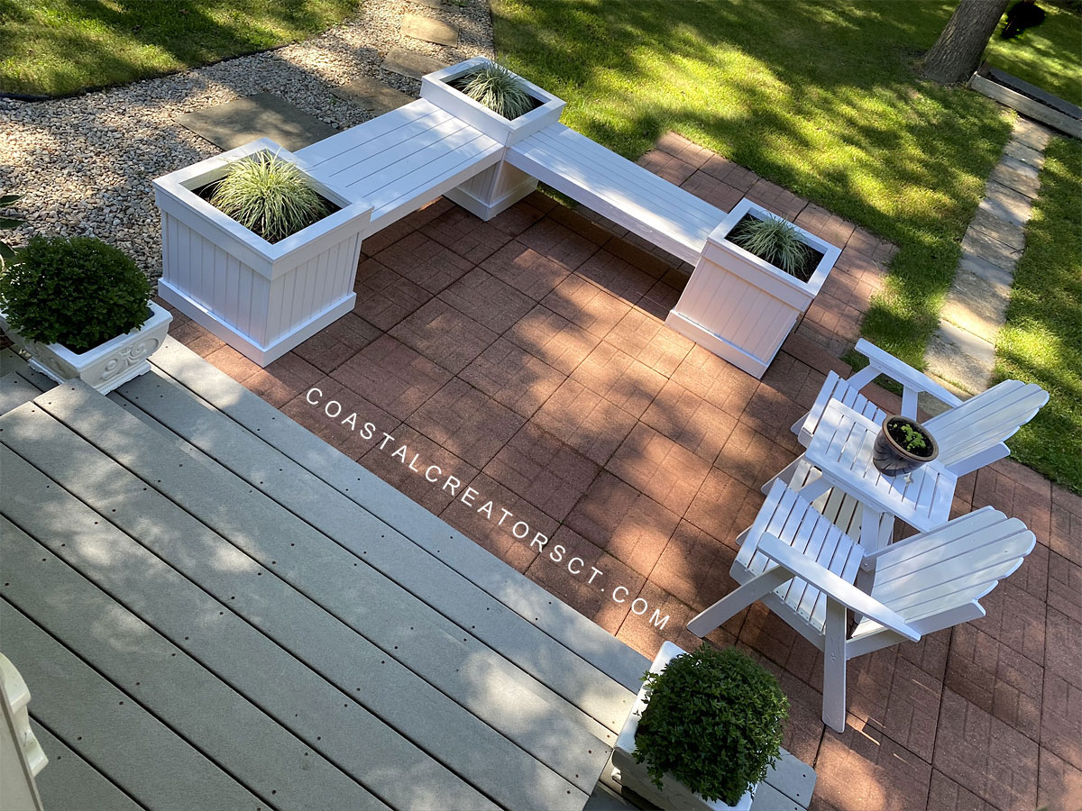 Build an Exquisite Triple Planter Bench